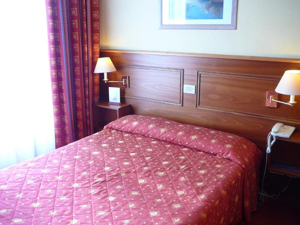 Logis Hôtel Hamiot Boulogne-sur-Mer Chambre photo
